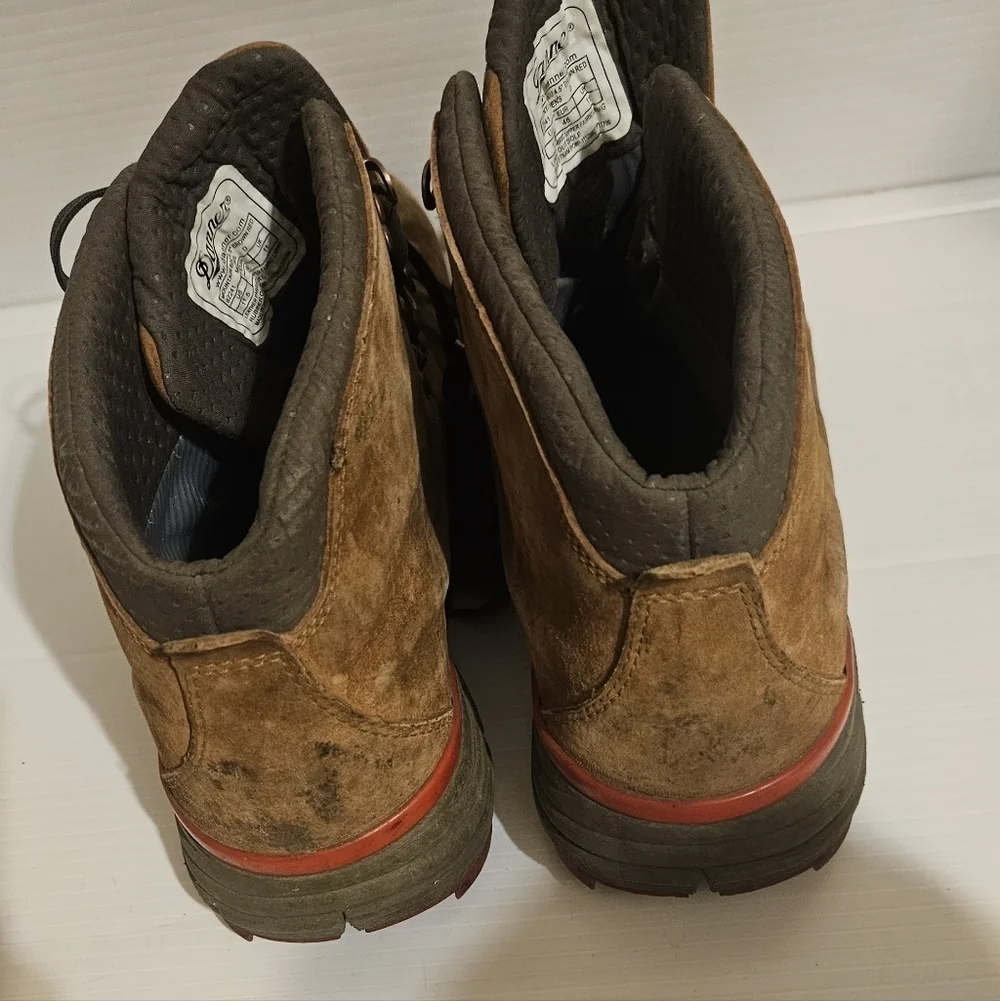 Danner Men’s Mountain 600 Hiking Boots – Size 11.5 D – Pre-Owned As-Is
